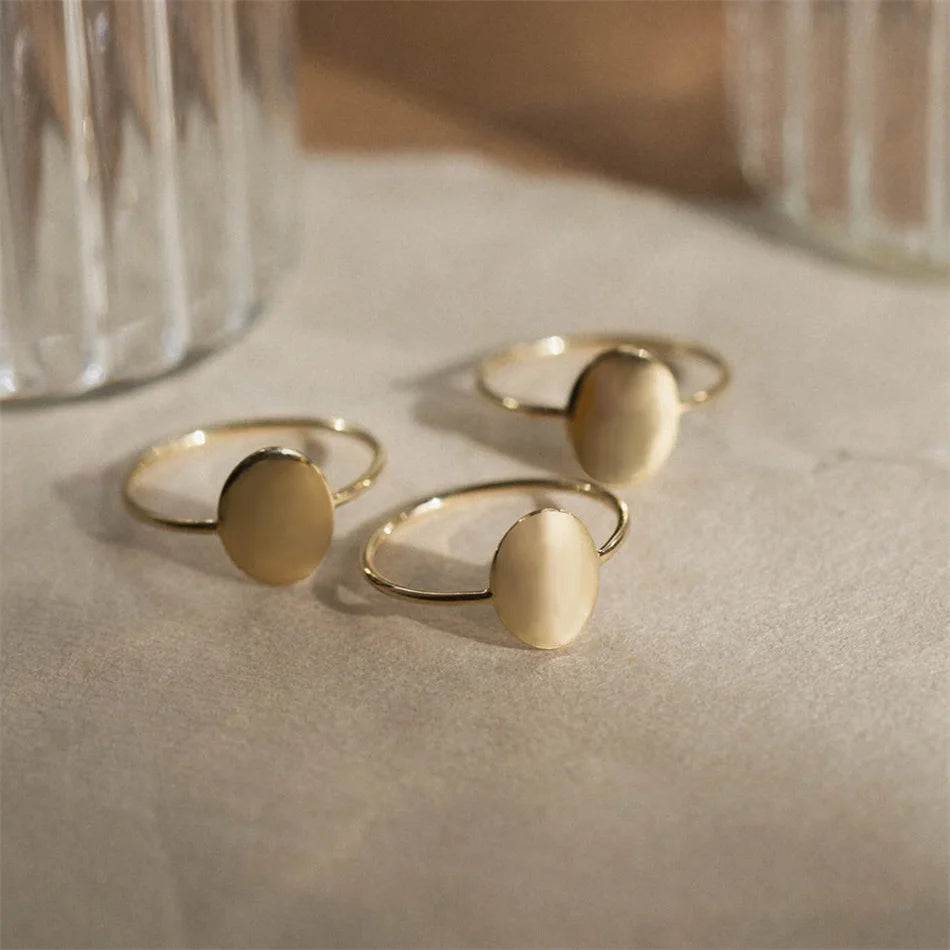 Oval Dainty Ring - Fascina