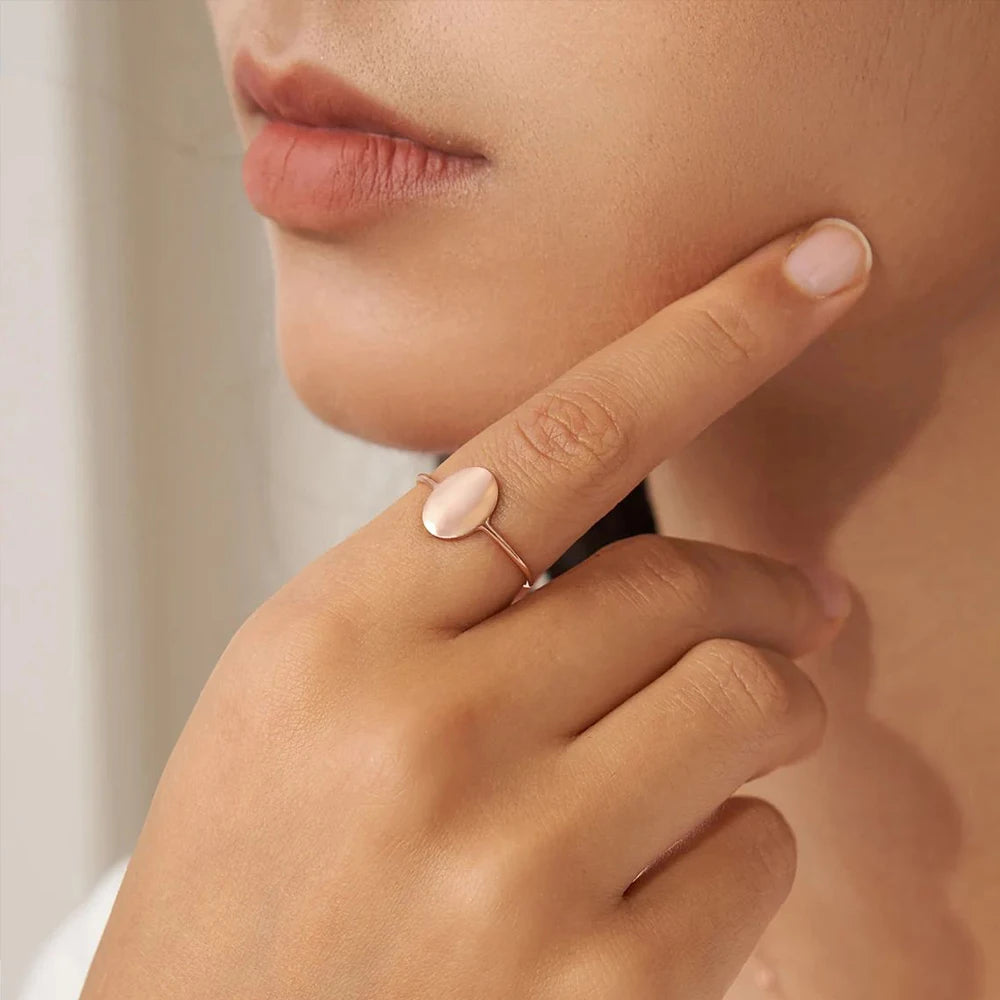Oval Dainty Ring - Fascina