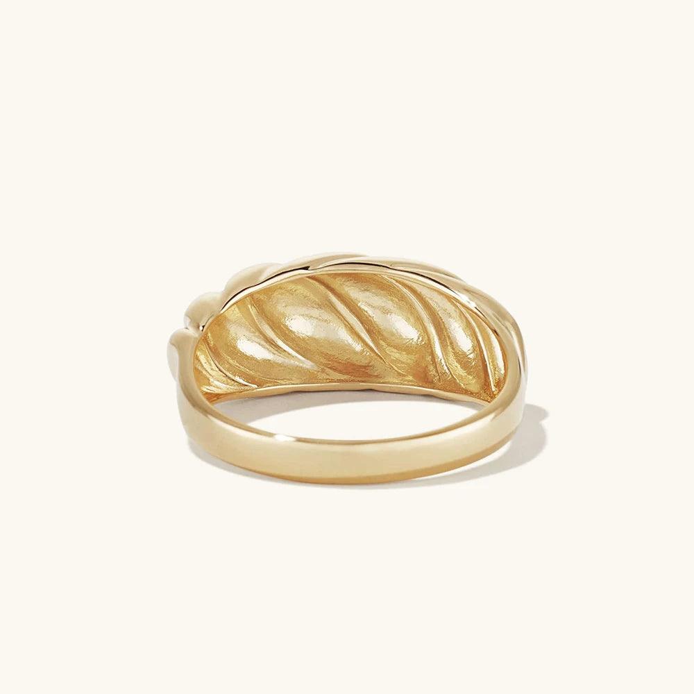 Croissant Ring - Fascina