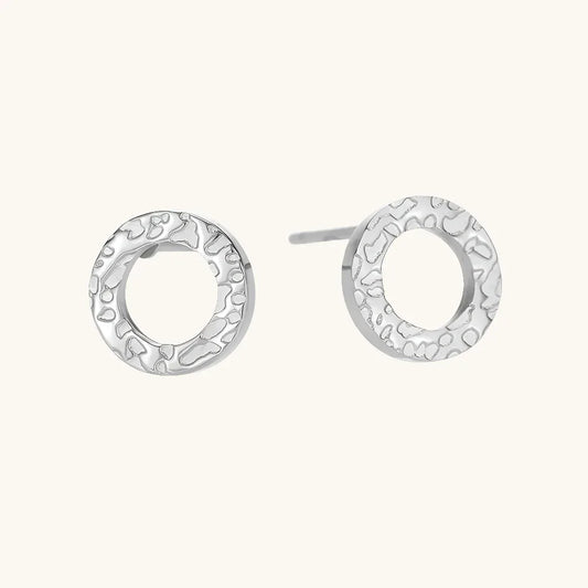 Structured Circle Stud Ohrringe - Fascina