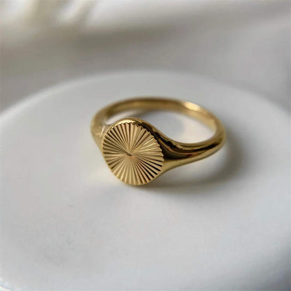 Circle Wave Ring