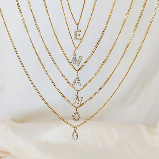 Initial Essence Pearl Kette