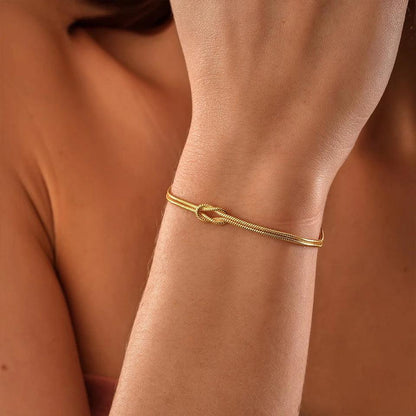 Knotted Snake Armband - Fascina
