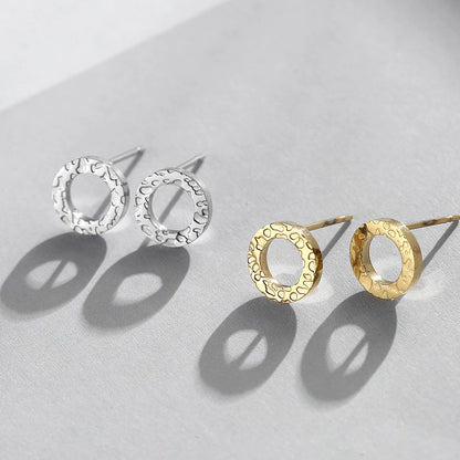 Structured Circle Stud Ohrringe - Fascina